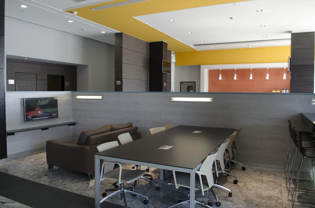 Casa Inn Galerias Celaya Екстер'єр фото